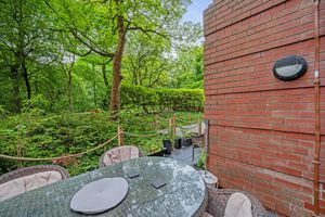 Photo 26- click for photo gallery